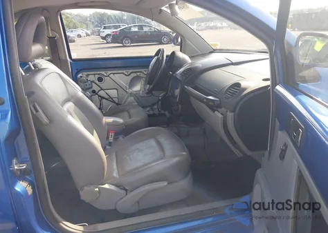 2000 Volkswagen New Beetle Glx from USA, damaged, VIN 3VWDD21C2YM470997